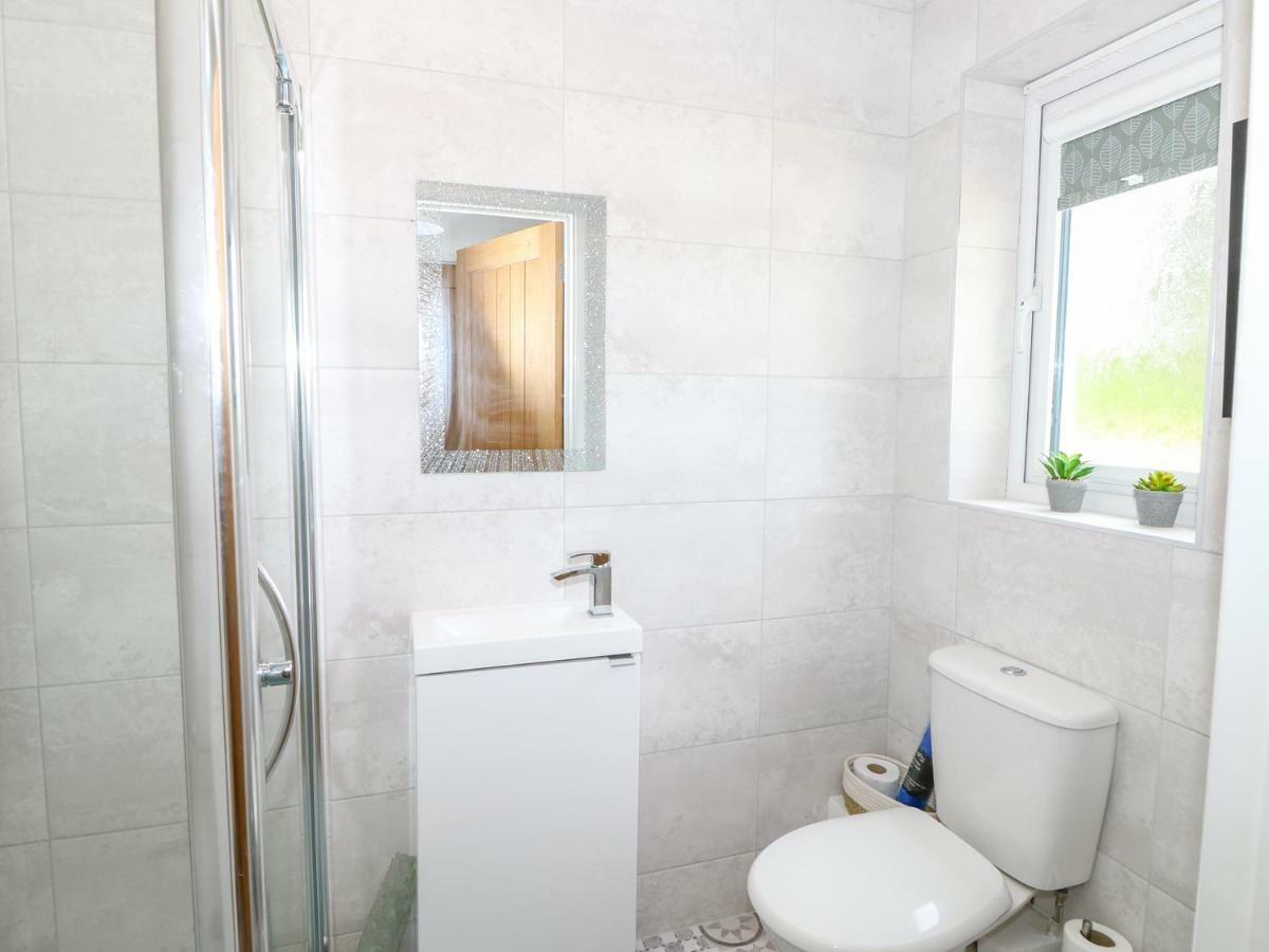5 Yarmouth Cottages Freshwater Eksteriør bilde